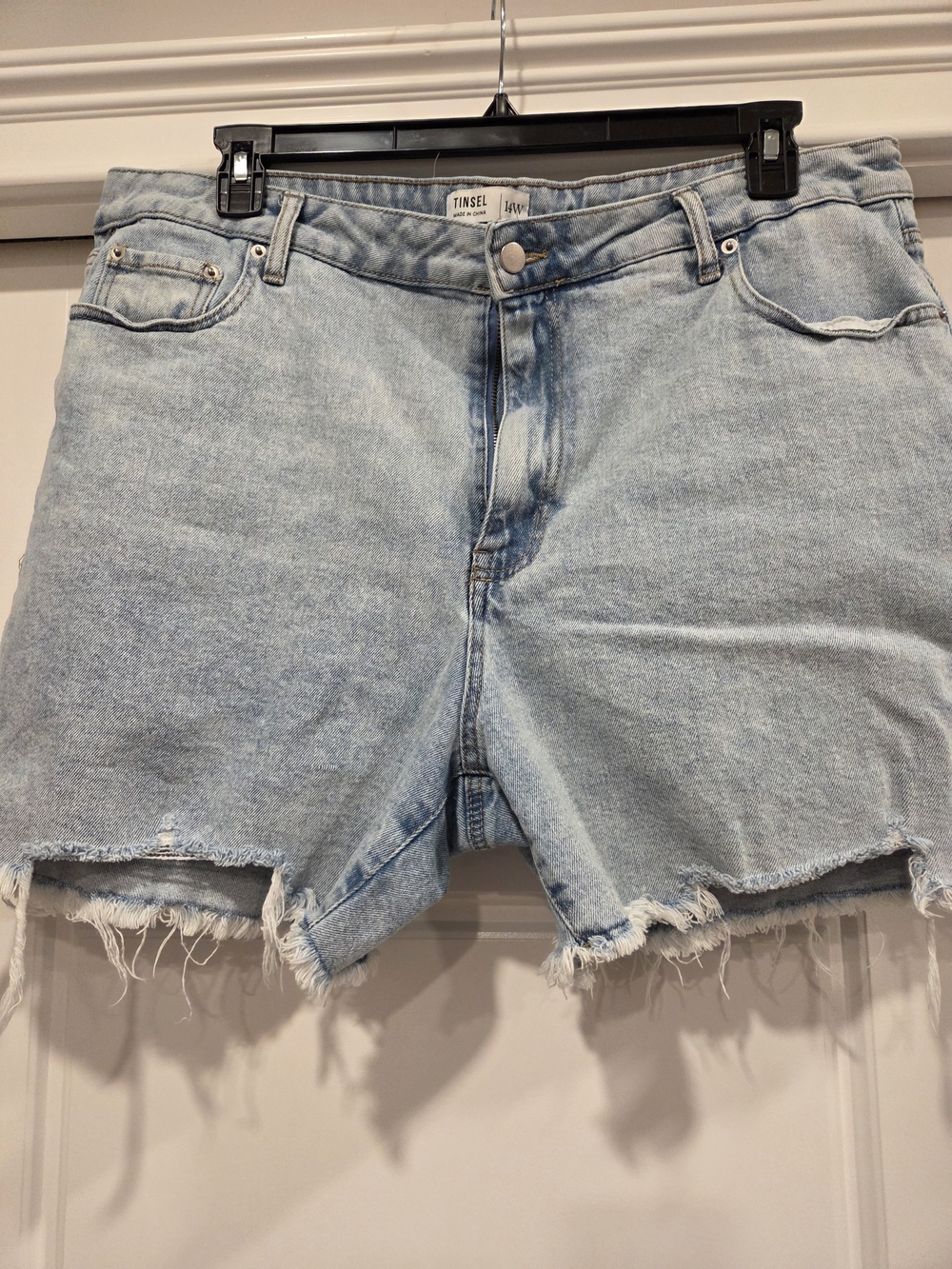 Tinsel Light Wash Cutoff Jean Shorts - Pale Blue